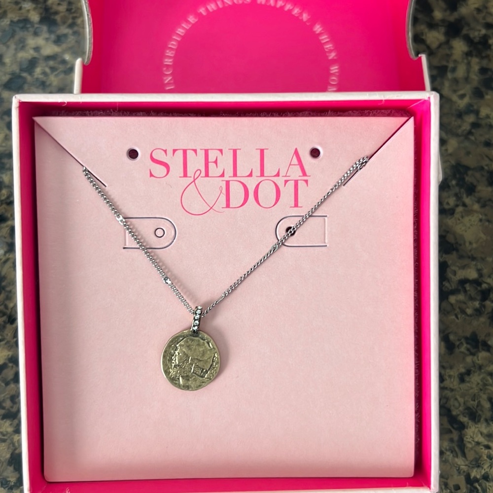 Stella and Dot coin necklace brand new in box